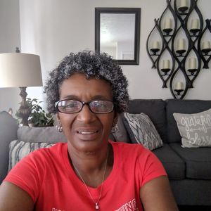 Meet your Posher, Daphne